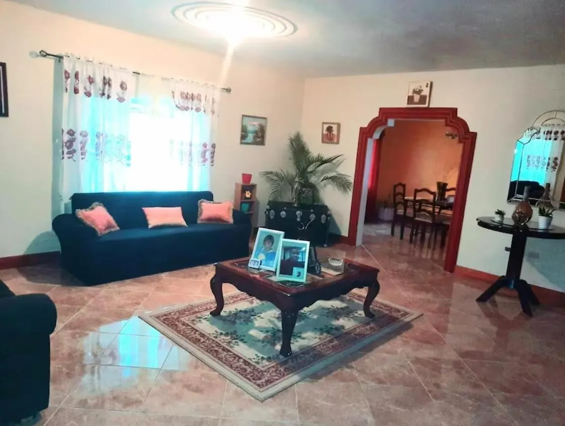 Orange Hill Manor Villa Browns Town Holiday home